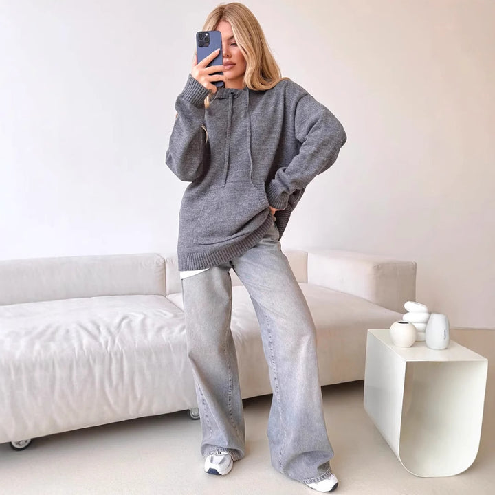 Ladies relaxed hoodie with kangaroo pocket Lune London