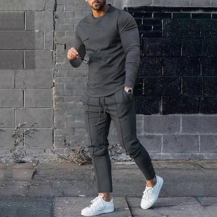 Men's stylish and chic sports top and jogging pants