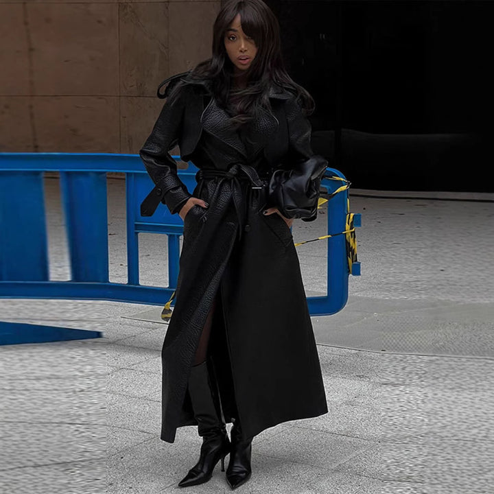 Synthetic leather trench coat for women with top and belt at the waist Lune London