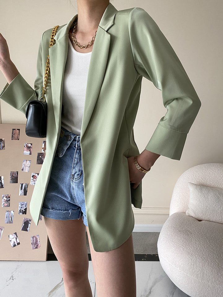 Women's Elegant Blazer with Modern Cut Chic & Stil
