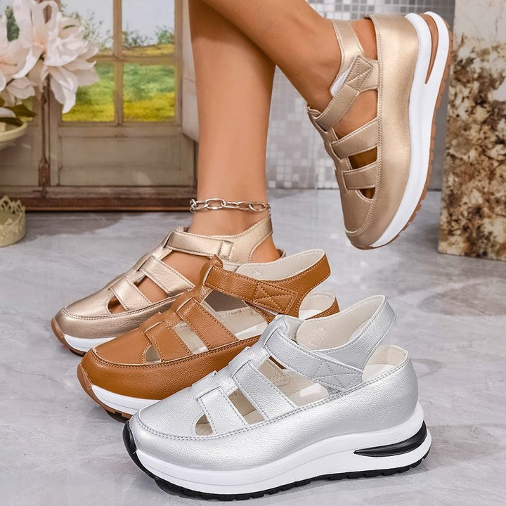 Comfortable sandals for ladies with a breathable upper and cushioning sole Lune London