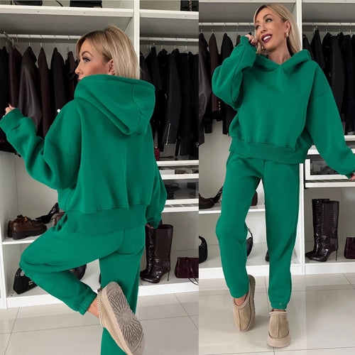 Women's hoodie and jogger set, relaxed fit and stylish design Lune London