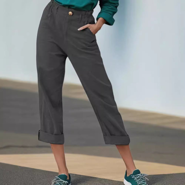 Elegant linen pants for women with wide legs and turned-up hem Lune London