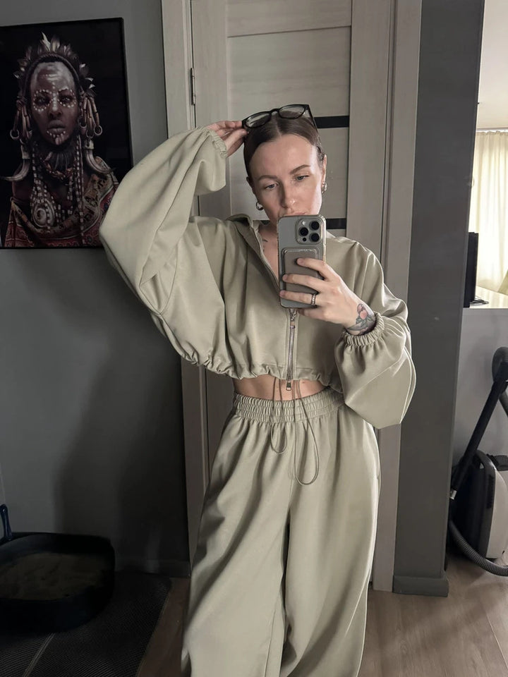 Women's sports set with casual oversized hoodie and wide pants Lune London