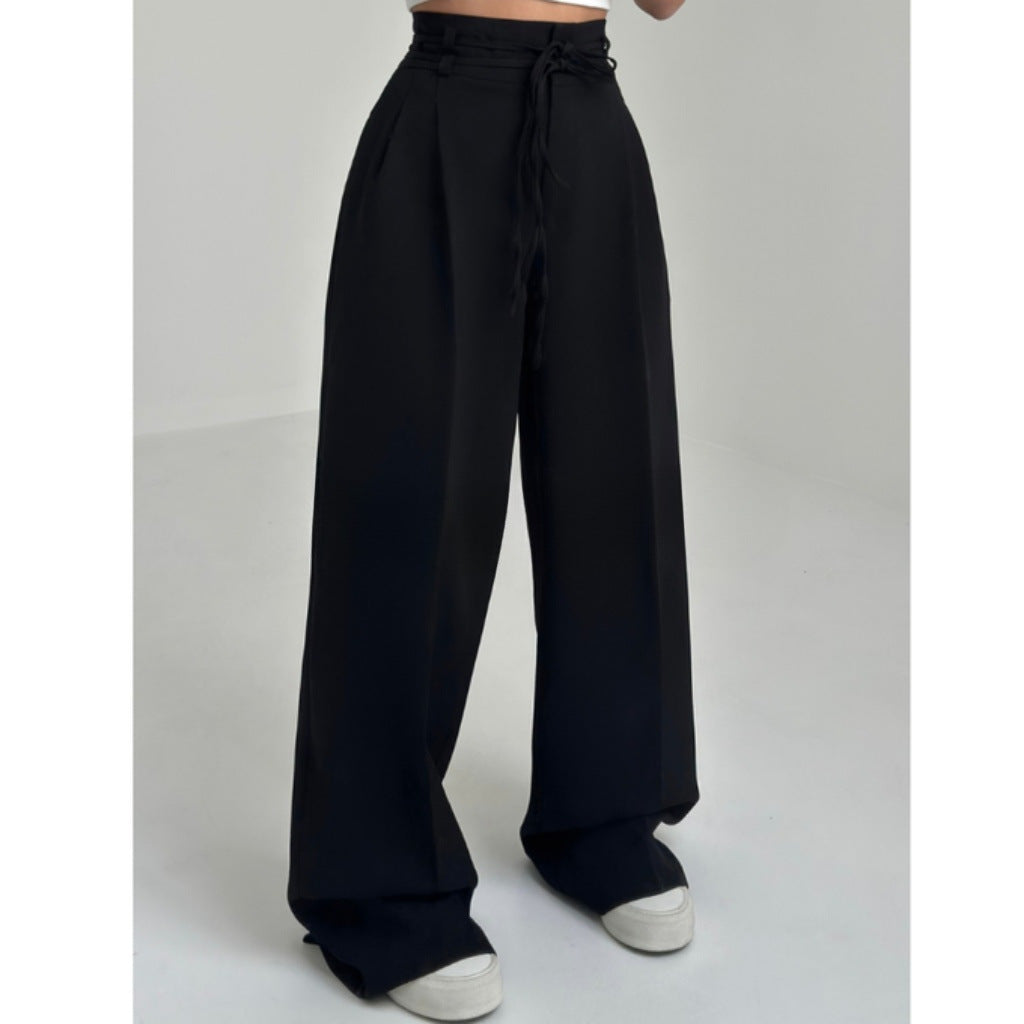 Wide pleated trousers for ladies with side belt Lune London