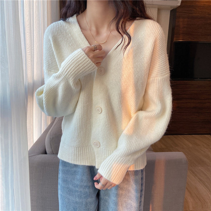 Women casual cardigan with V-neck and large buttons Lune London