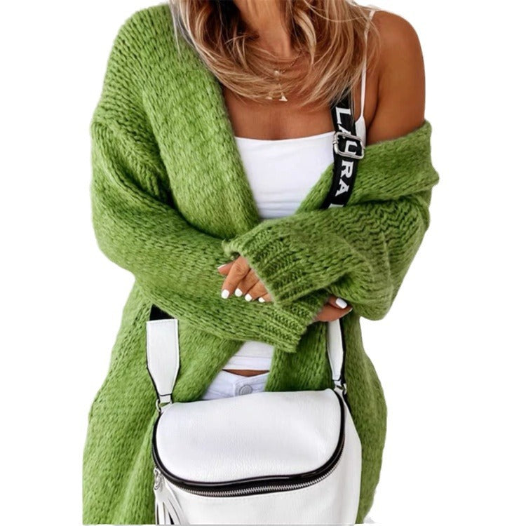 Ladies chunky knit cardigan with oversized cut and comfortable details Lune London