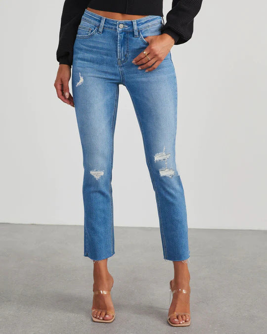 Ladies timeless jeans in modern cut with cropped leg Lune London