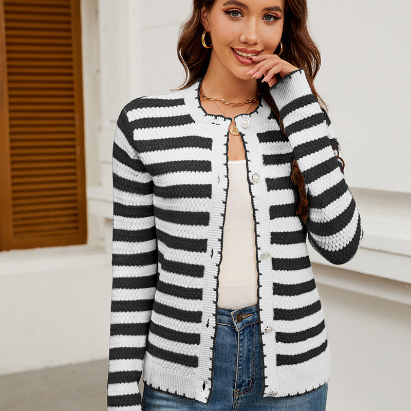 Ladies' trendy cardigan with unique stripes and a chic textured design