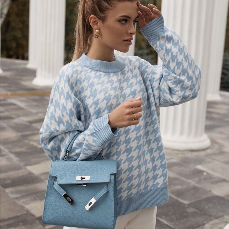 Sweater en tricot oversize pour femmes avec motif à carreaux Chic & Stil