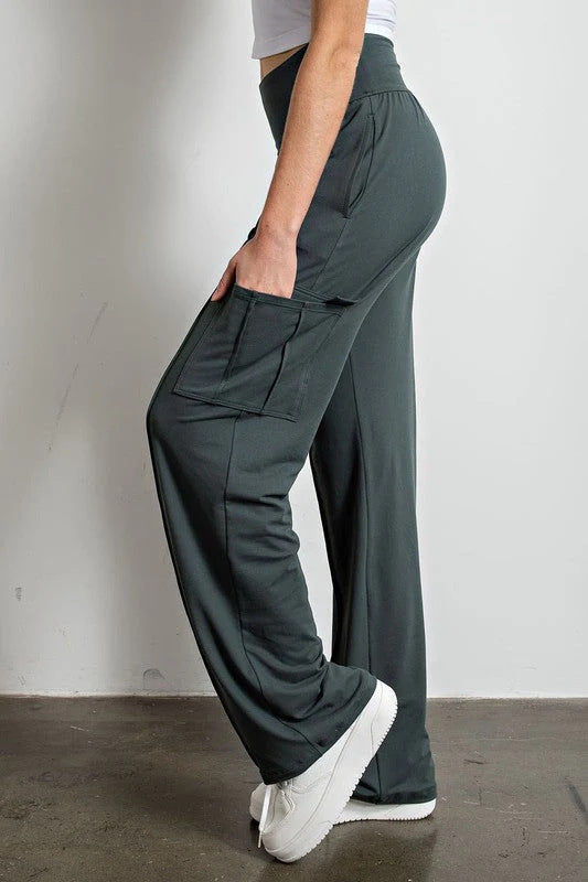 High waist cargo pants for women with convenient pockets Lune London