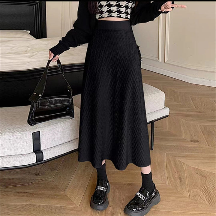 Maxi skirt for women with zigzag pattern and high waist Lune London