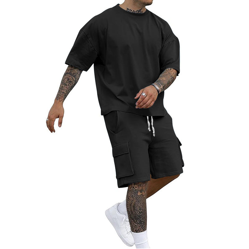 Men's leisure set with oversized t-shirt and cargo shorts Lune London