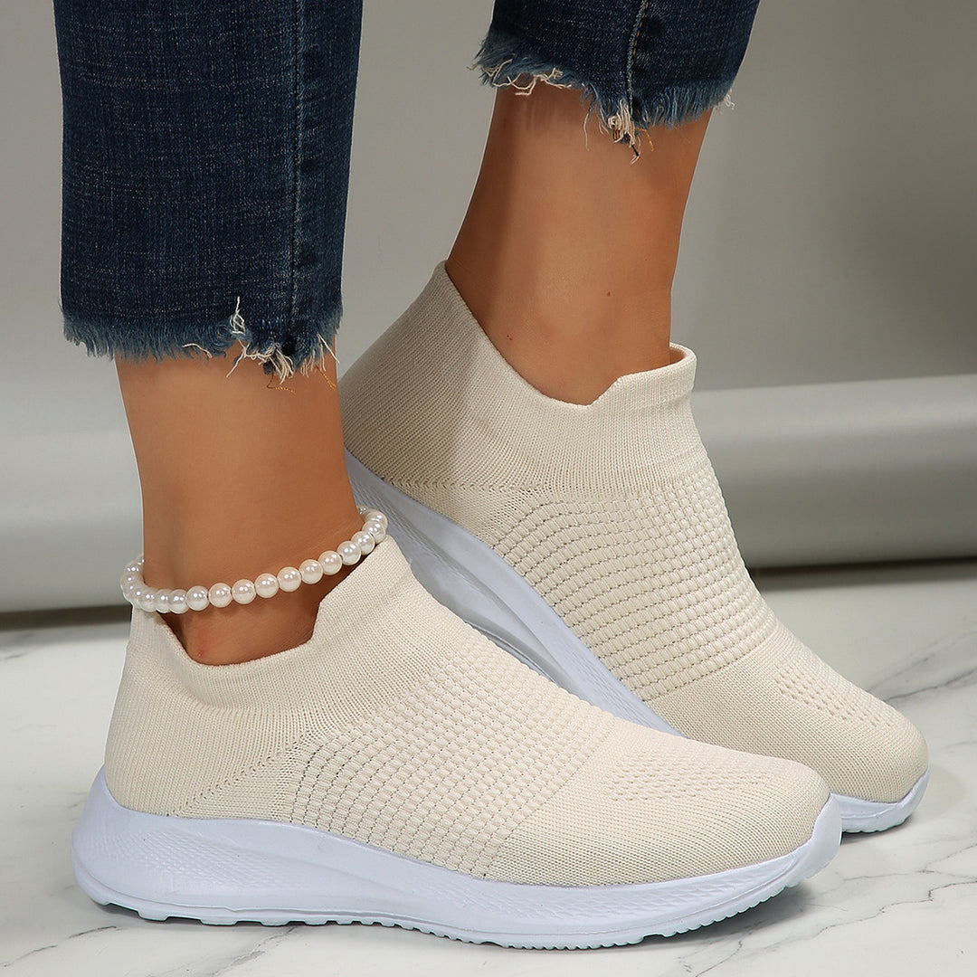 Breathable Slip-On sneakers for women with flexible knit upper Lune London