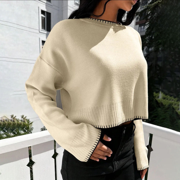 Short casual sweater for women with a fine ribbed texture and a loose fit Lune London