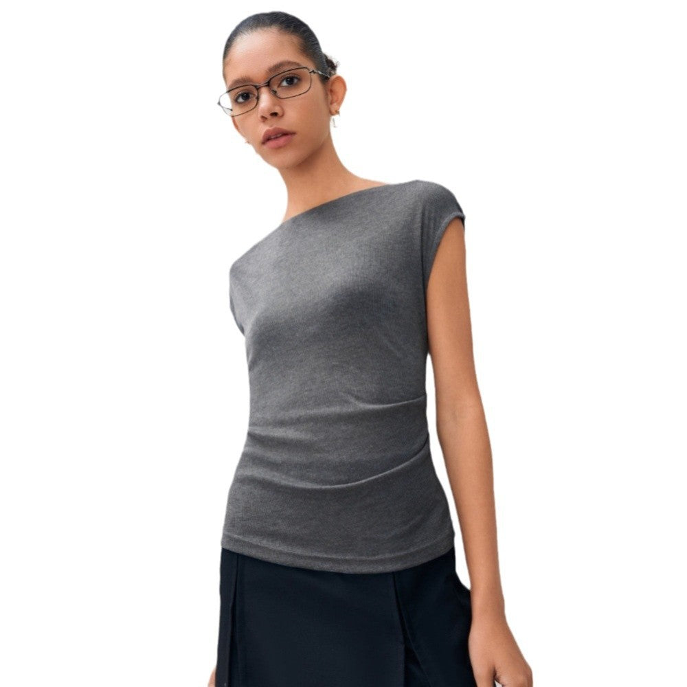 Elegant top for women with asymmetric draped design Chic & Stil