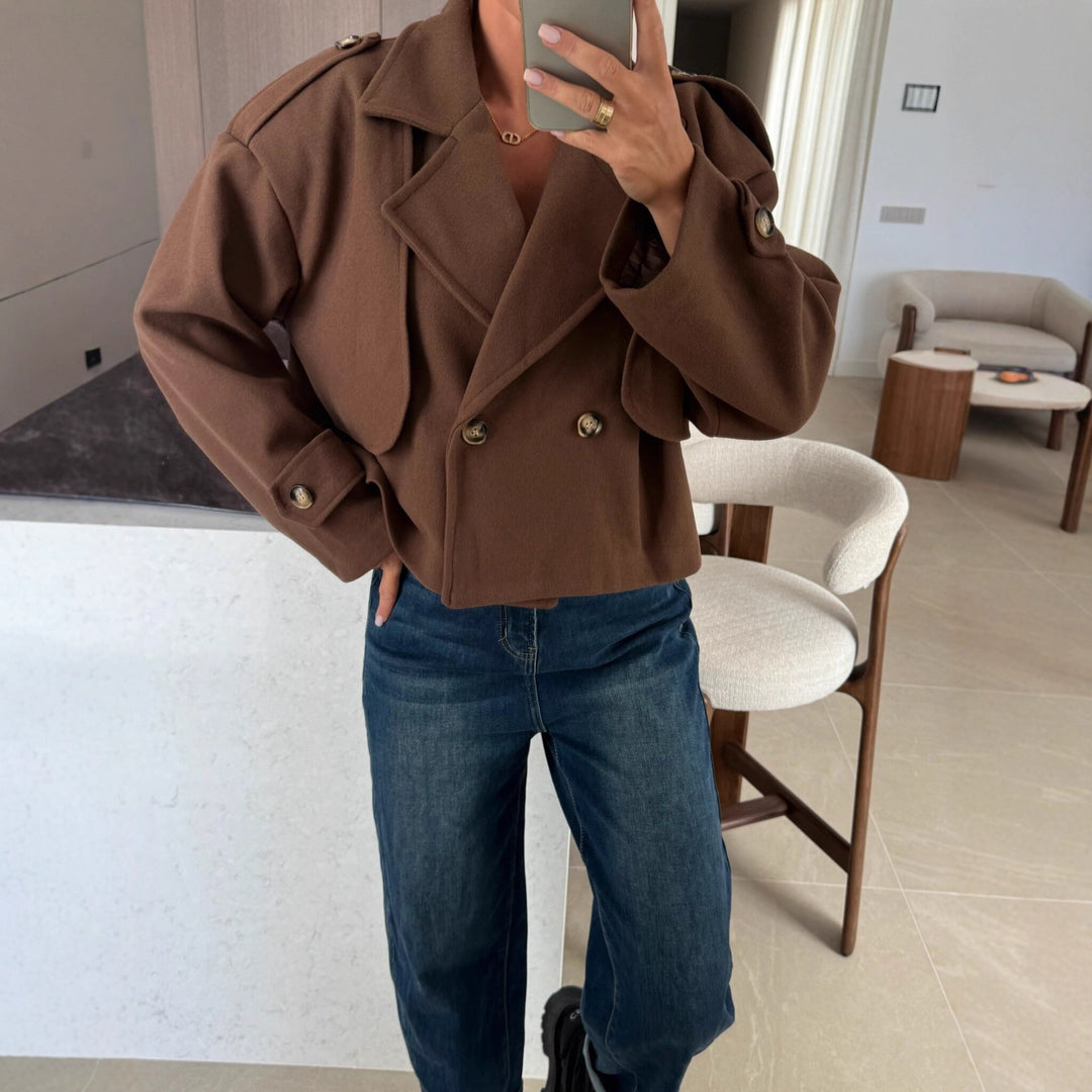 Veste féminine à double pli et à coupe cintrée Chic & Stil