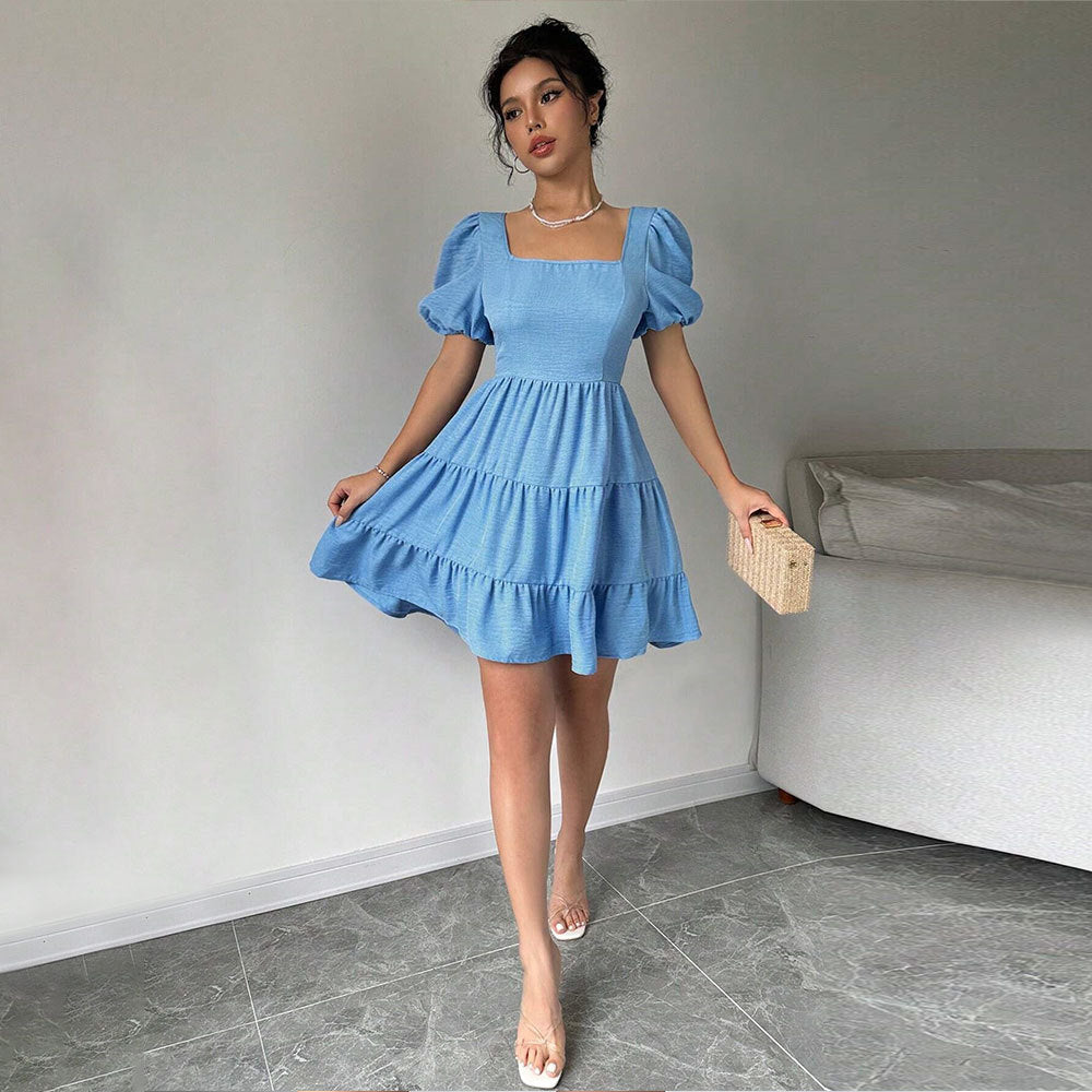 Robe pour femmes avec manches bouffantes et ourlet à volants Chic & Stil