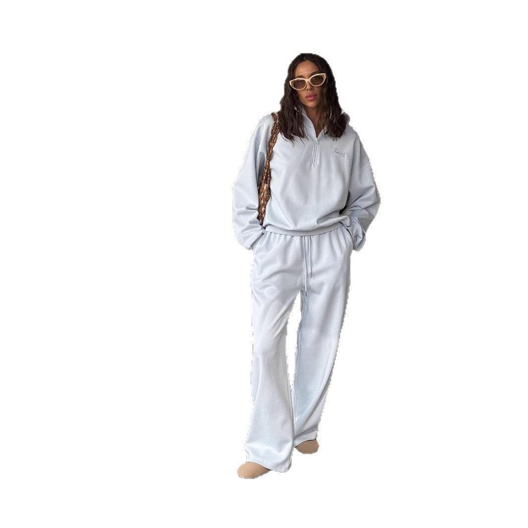 Women's sports set with high collar and elastic waist Lune London