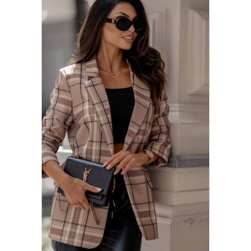 Oversized plaid blazer for women in a modern style with elegant details Lune London