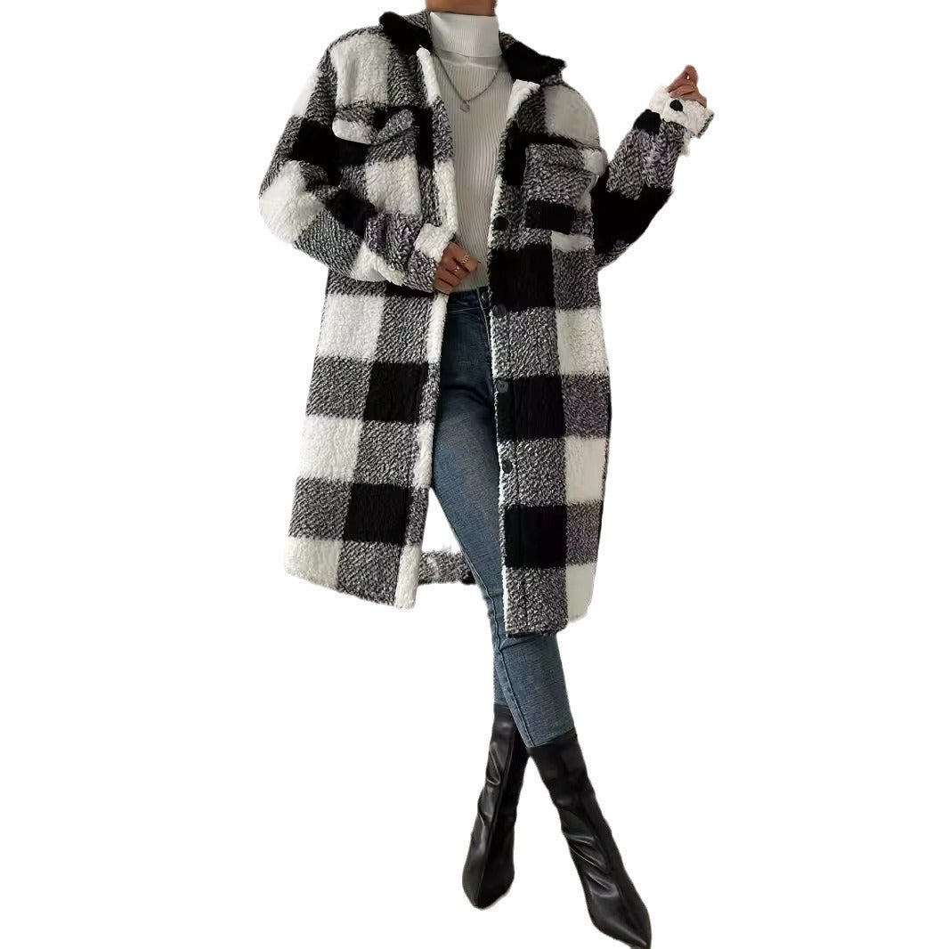 Lady Teddy hoodie with plaid pattern and practical pockets Lune London