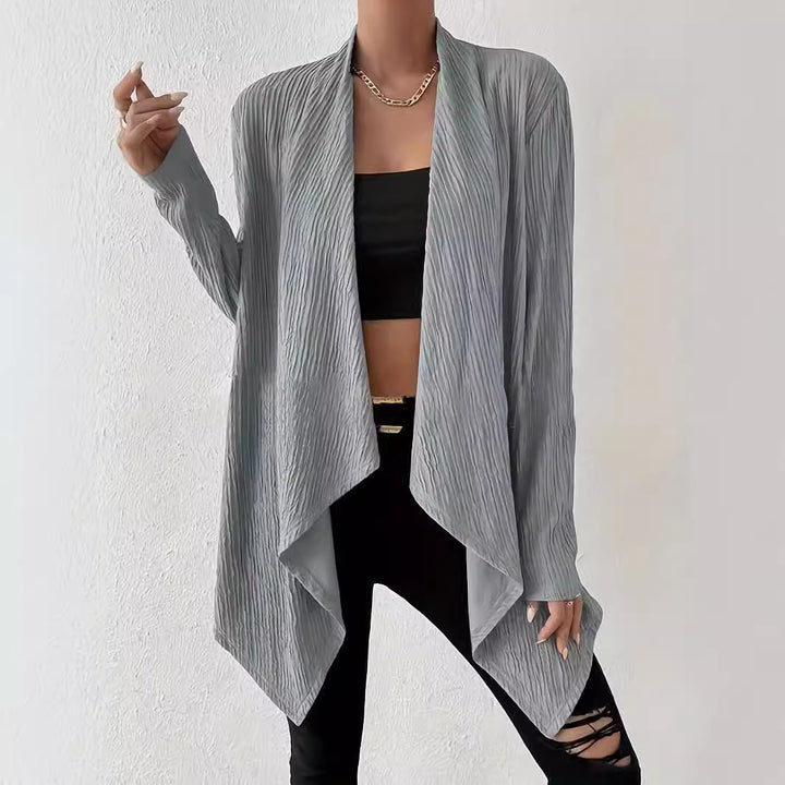 Casual cardigan for women with an elegant structured design Lune London