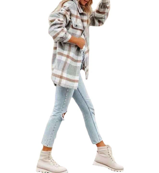 Casual plaid jacket for women with practical pockets and oversized fit Lune London