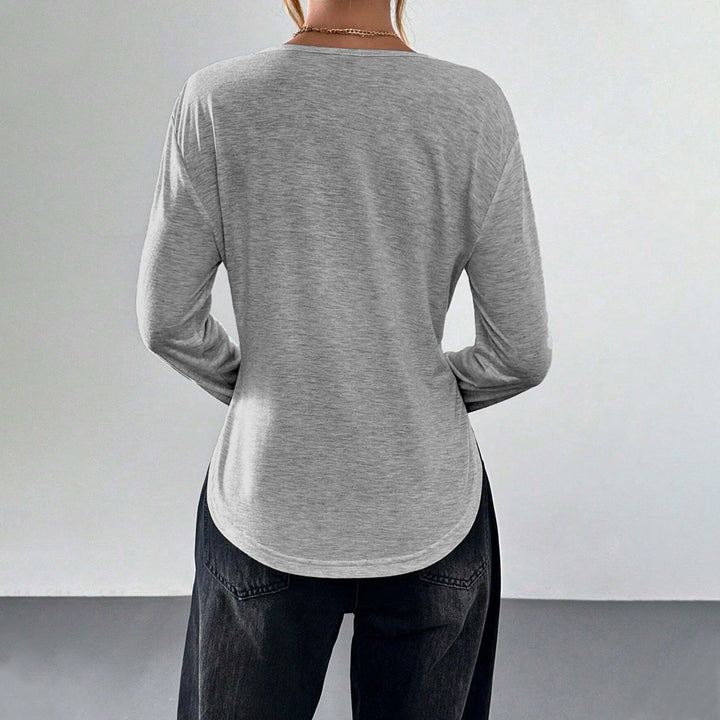 T-shirt à manches longues pour femmes avec subtil V-hals et coupe décontractée Chic & Stil