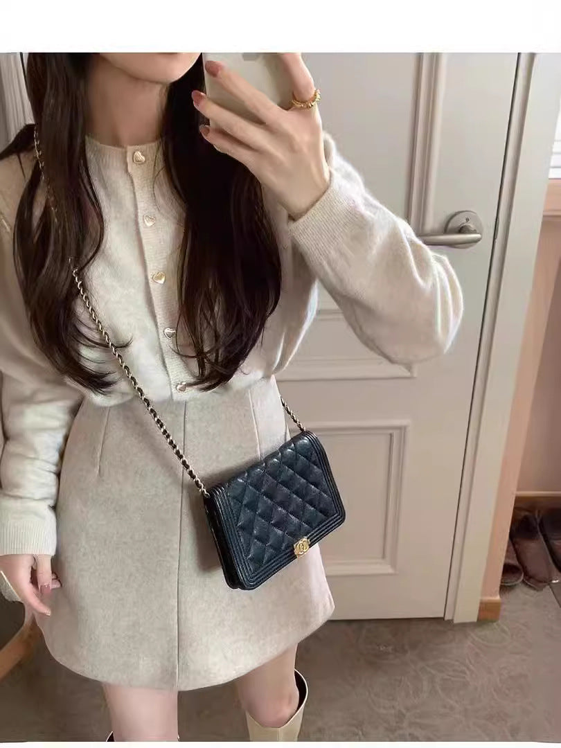 Femme Élégant Gilet avec Boutons en Cœur et Structure en Côtelé Fin Chic & Stil