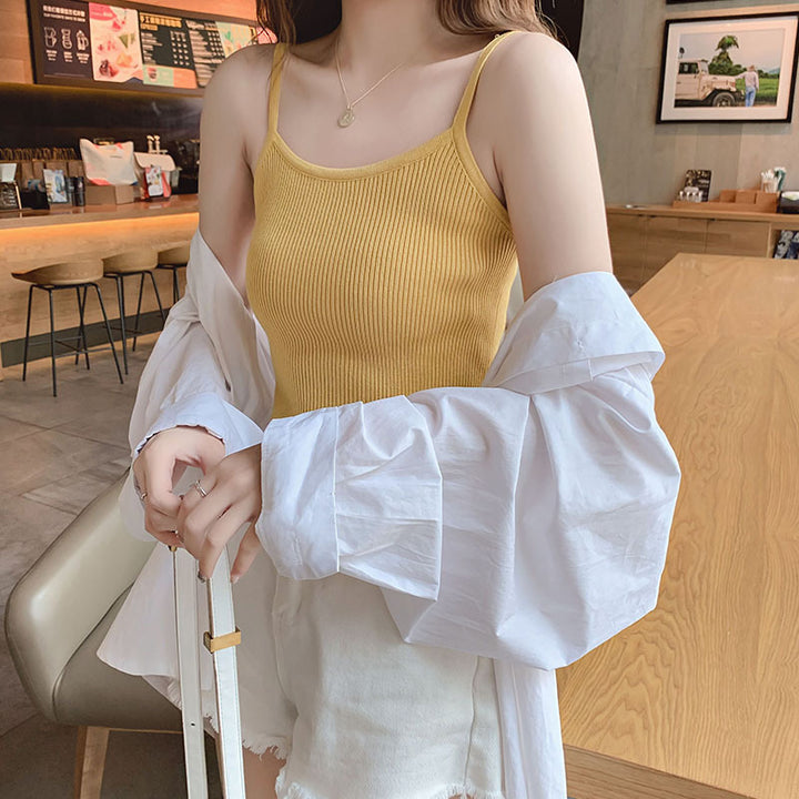 Top en rib avec bretelles spaghetti et coupe ajustée Chic & Stil
