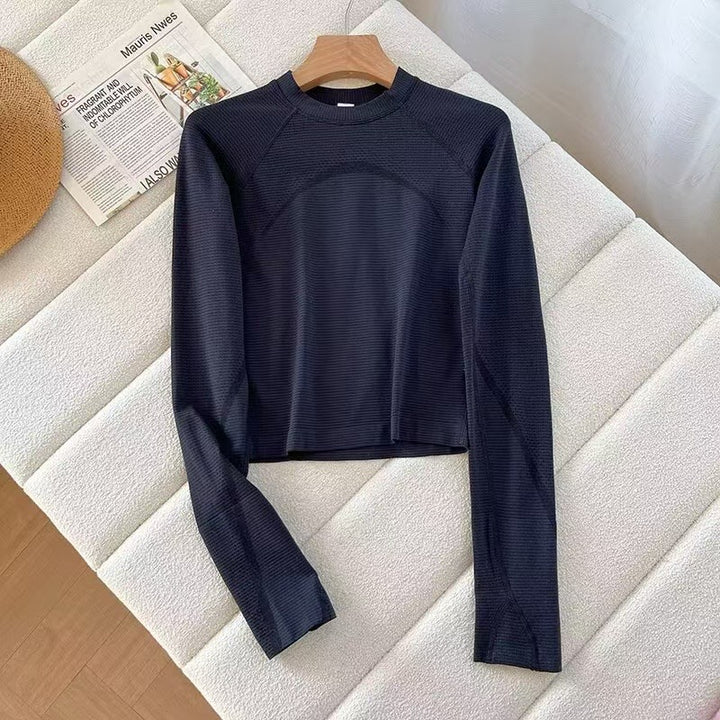 Chemise à manches longues sportive pour femme avec des matériaux respirants Chic & Stil