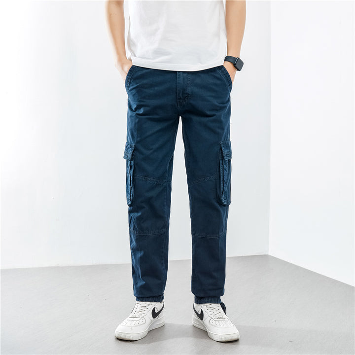 Men's cargo pants with practical pockets and modern fit Lune London