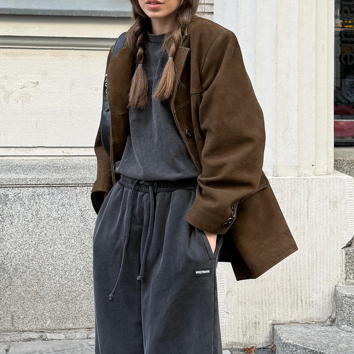Oversized blazer for women with an elegant cut and practical pockets Lune London