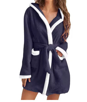 Ladies Cozy Fleece Bathrobe with Hood and Practical Pockets Lune London