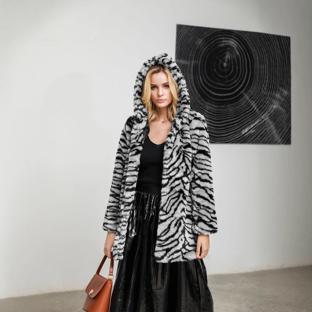 Women's faux fur jacket with tiger stripe pattern Lune London