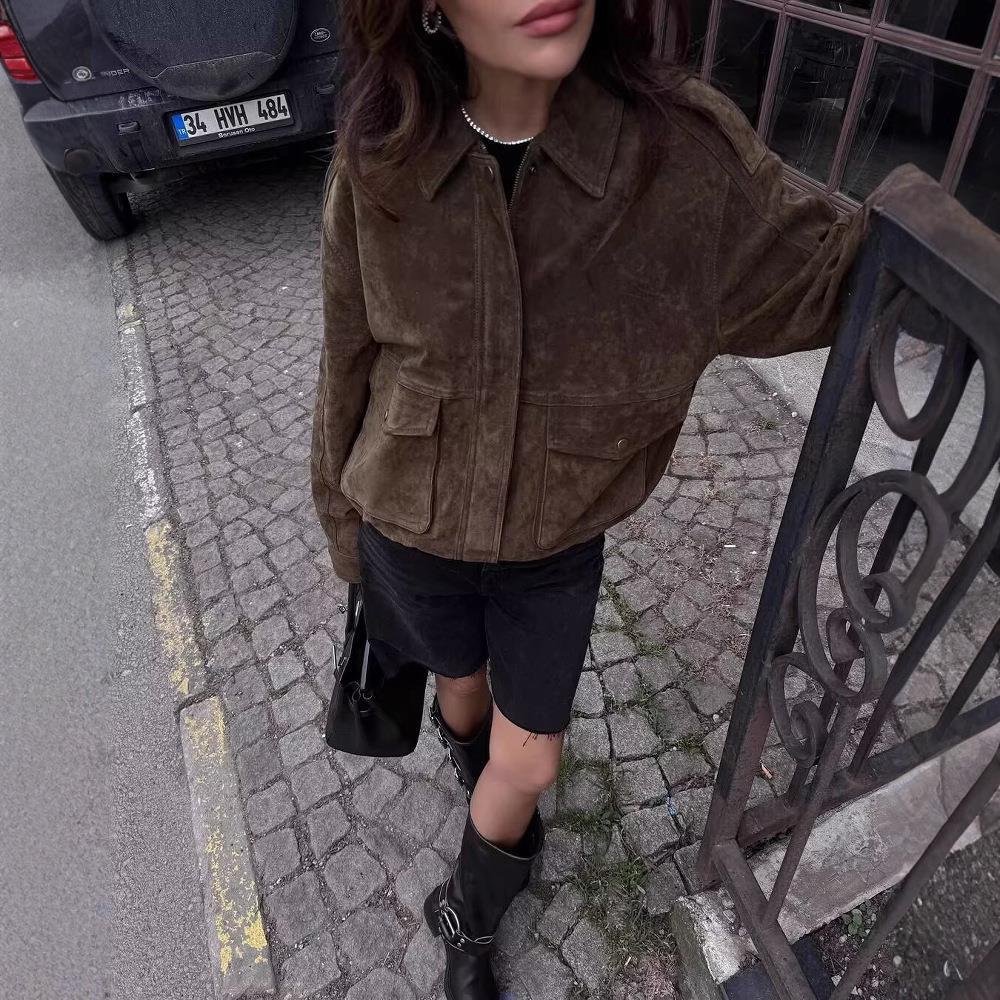 Women's faux leather jacket with practical pockets and elastic waist Lune London
