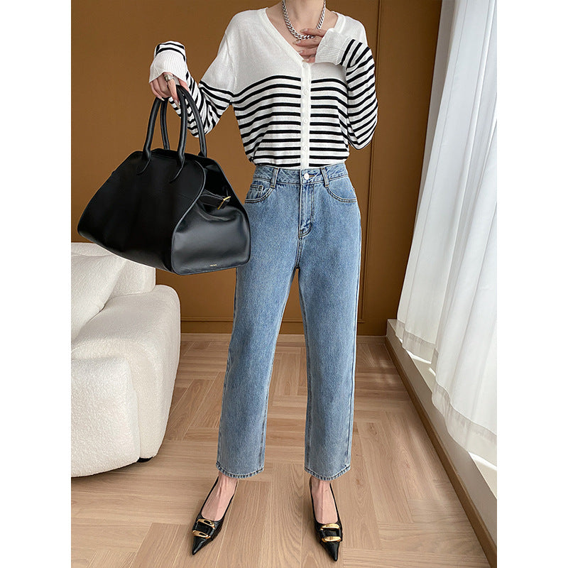 Women's high-waisted jeans with cropped fit Chic & Stil