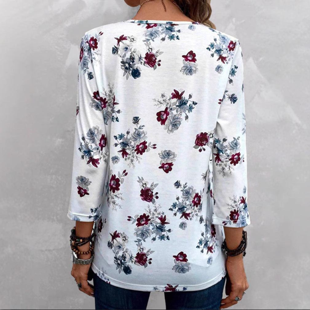 Blouse pour femmes avec imprimé floral et détails de boutons Chic & Stil