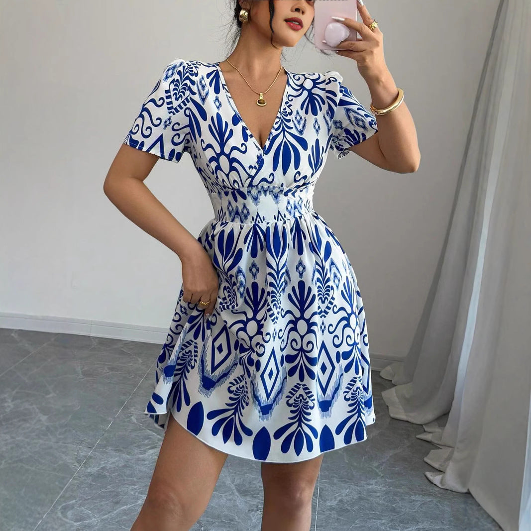 Playful summer dress for women with V-neck Lune London