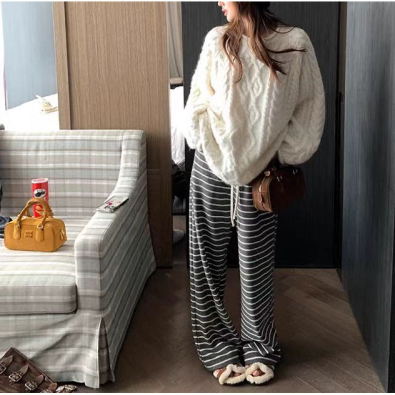 Ladies Sweater in Bulk Lune London