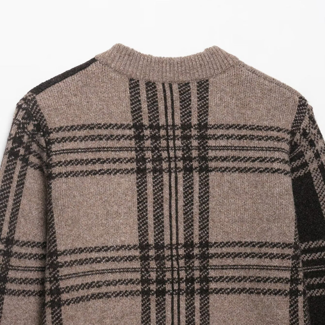 Casual checked knitted jacket for ladies with button closure Lune London