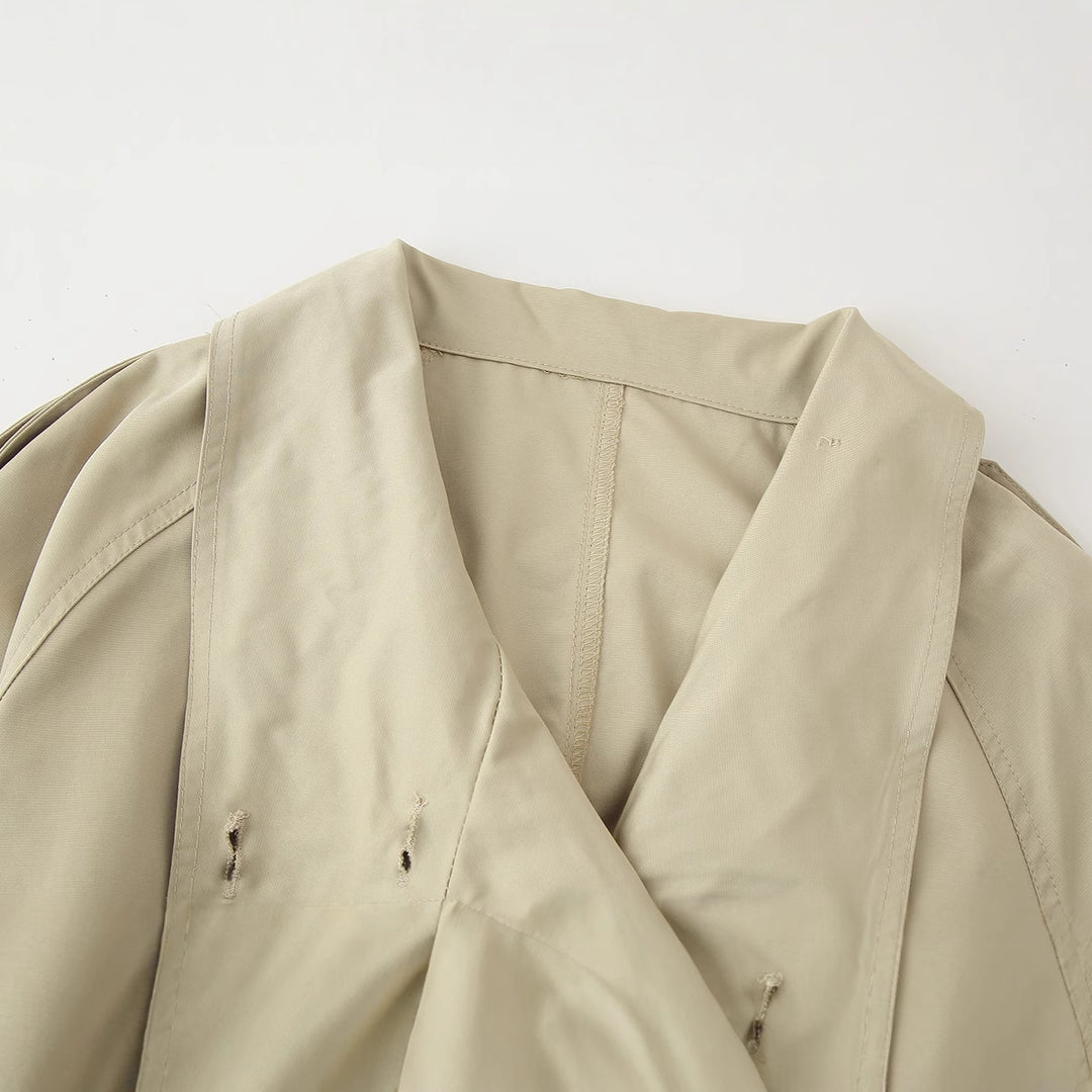 Women's trench coat with an elegant cut and stylish details Lune London
