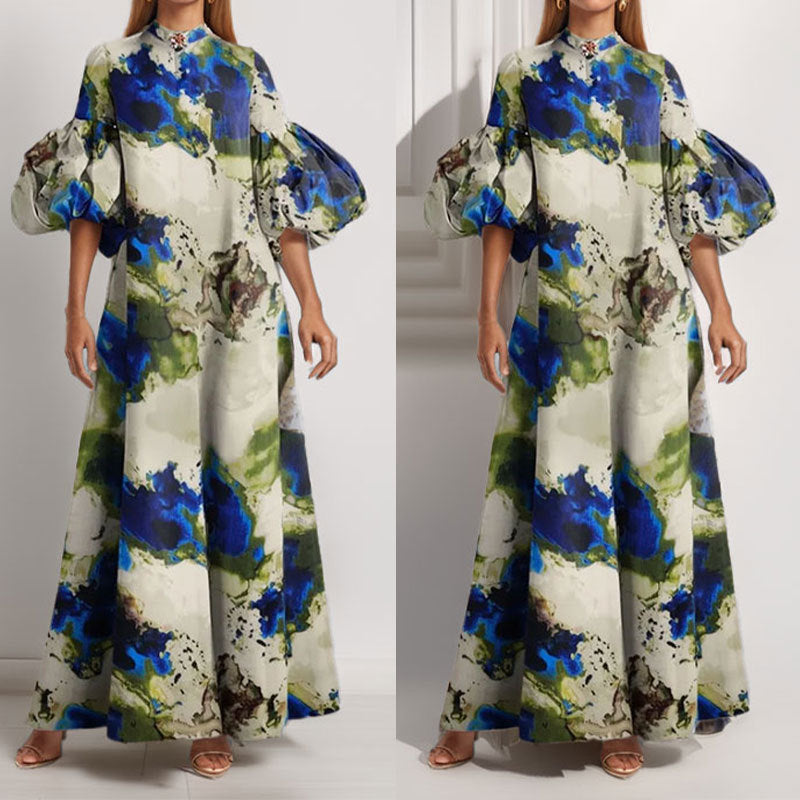 Robe maxi pour femmes avec des manches bouffantes volumineuses et un design coloré complexe Chic & Stil