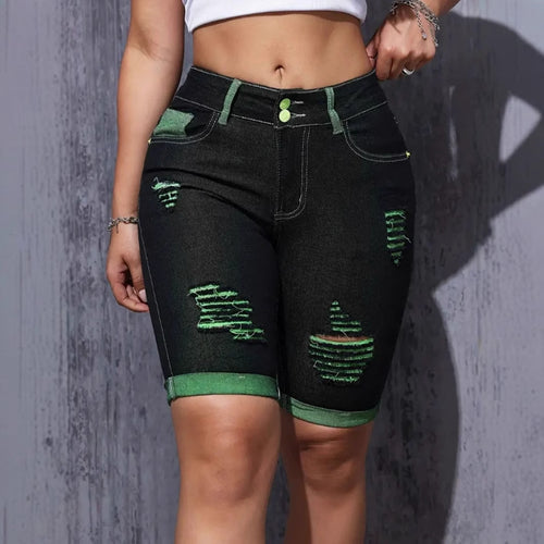 Shorts en denim déchirés pour femmes avec taille haute et accents néon Chic & Stil