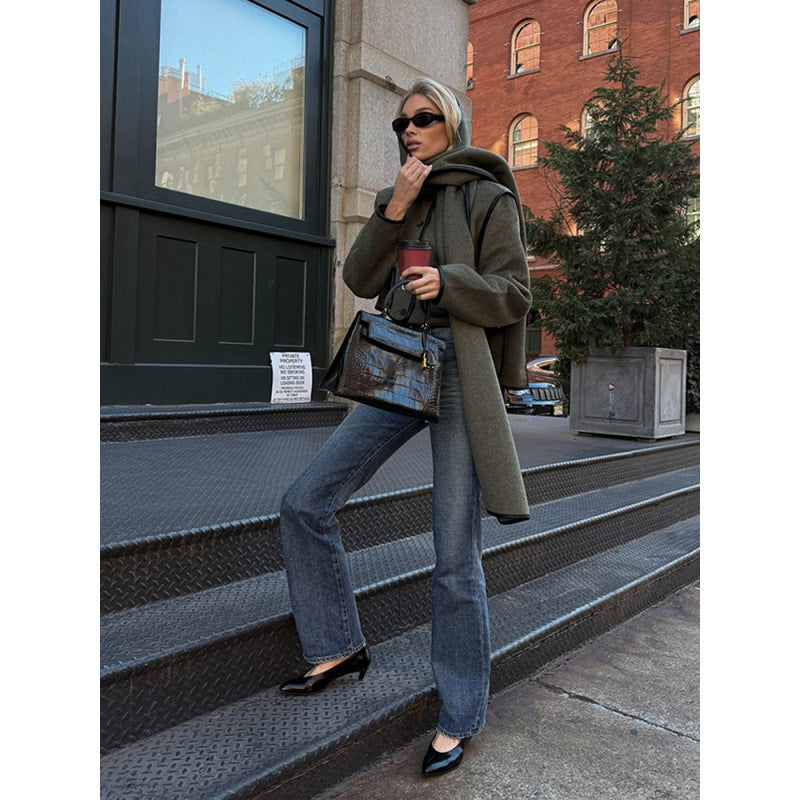 Ladies Elegant cropped jacket with chic scarf and refined pockets Lune London