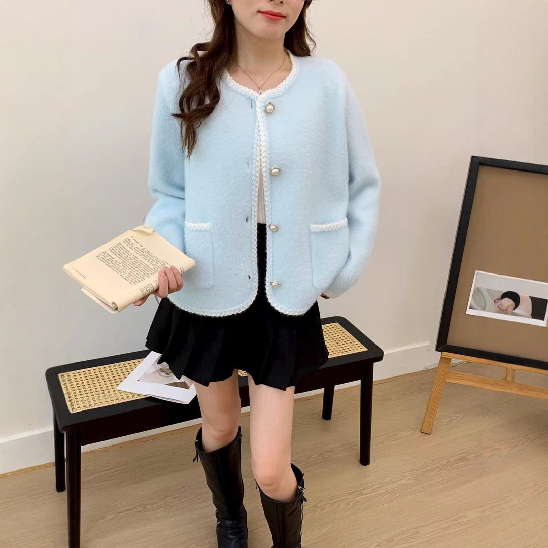 Cardigan féminin élégant avec patte de boutonnage décorative et poches