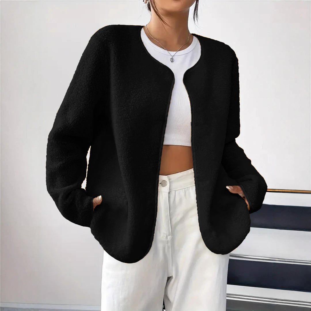 Casual fleece jacket for women with open cut and practical pockets Lune London