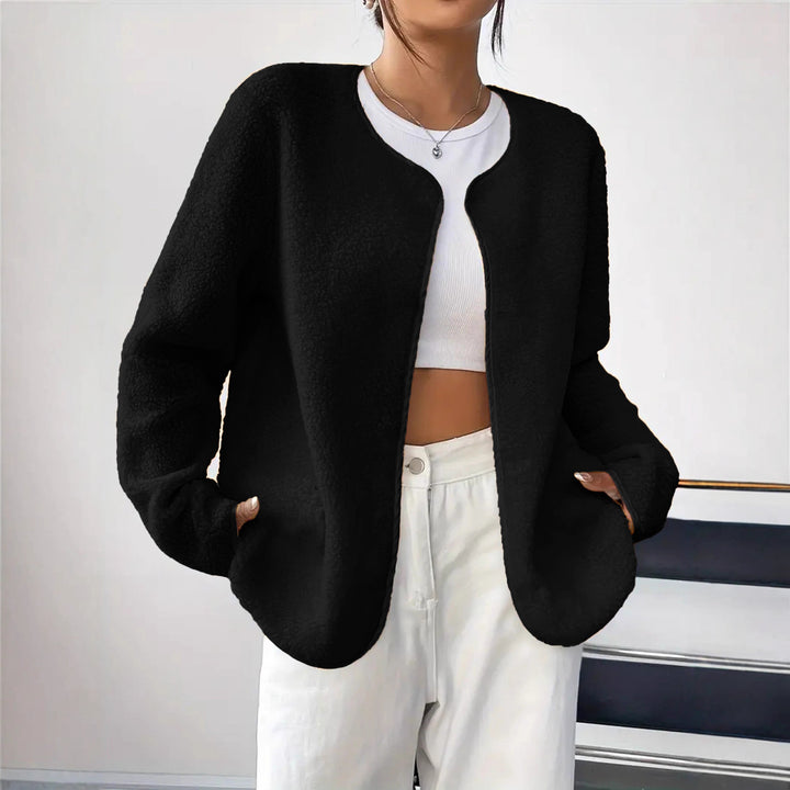 Casual fleece jacket for women with open cut and practical pockets Lune London
