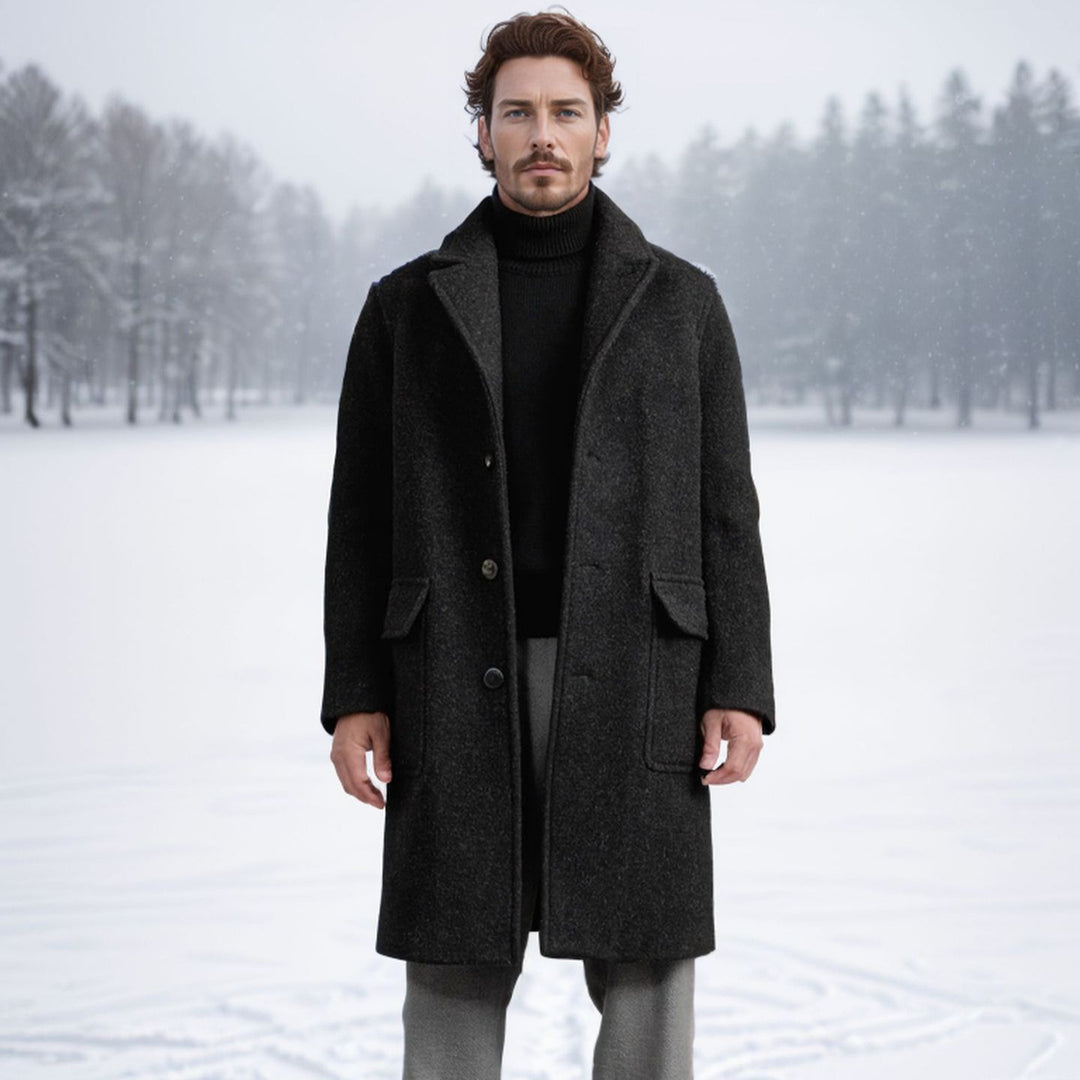 Elegant and warmer winter coat for men with a double-breasted button row and practical pockets Lune London
