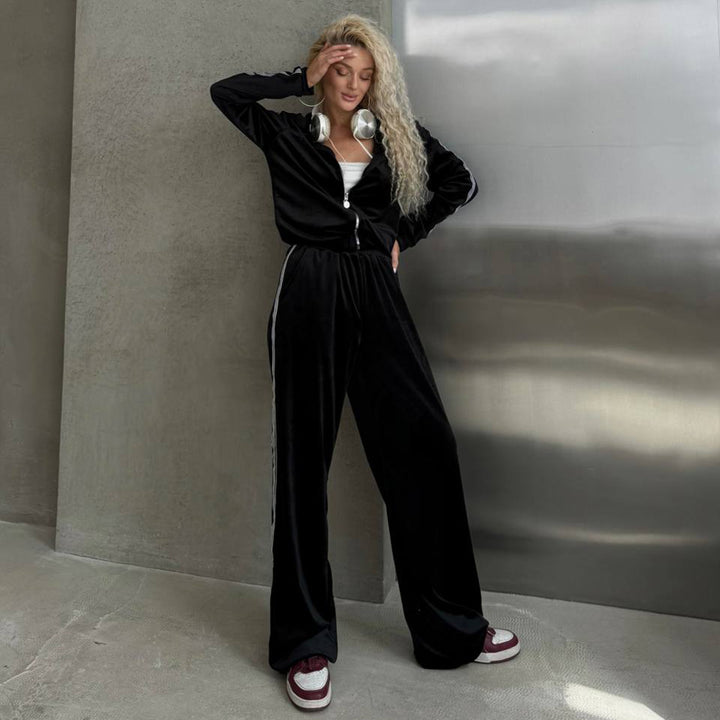 Women's sports jacket with a chic and comfortable design Lune London